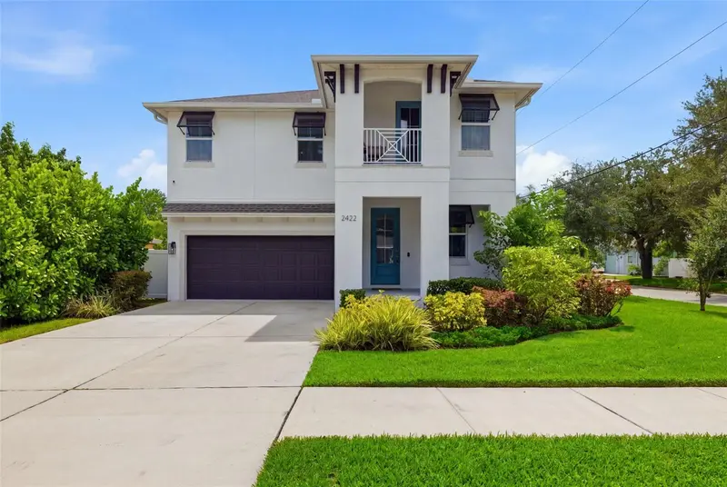 2422 W Carmen St, FL