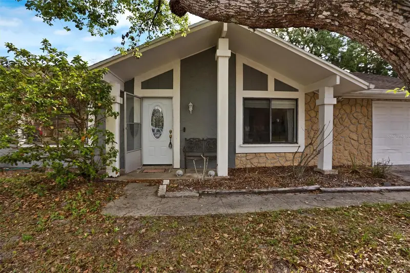 700 Sunbury Dr, FL