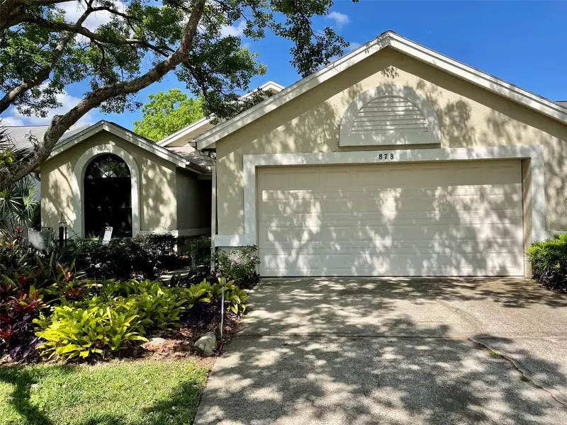 878 E Charing Cross Cir, FL