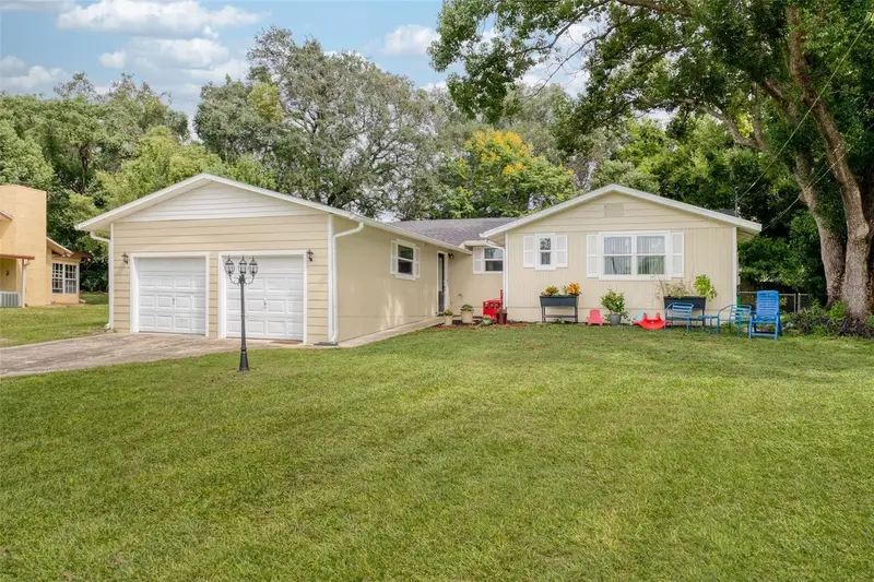 246 Angeles Rd, FL