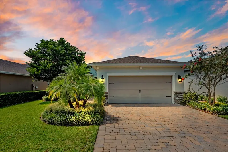 560 Adenmore Ter, FL