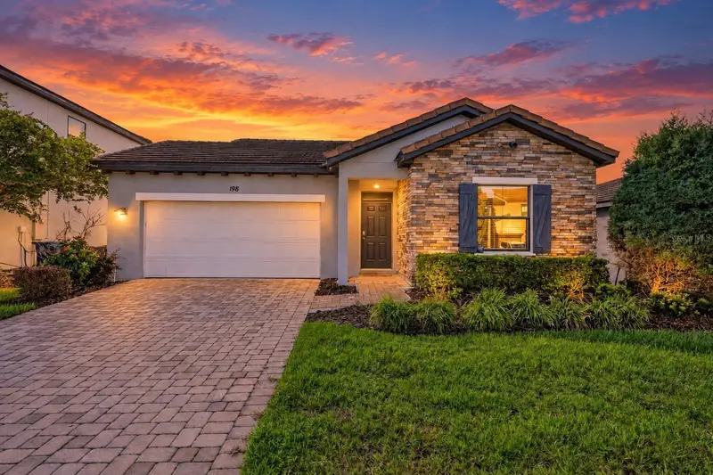 Balmoral Resort listing