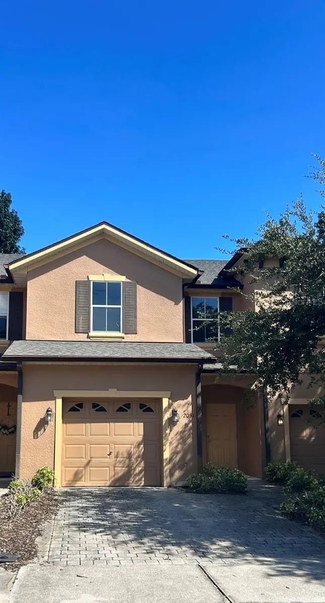 2051 Retreat View Cir, FL