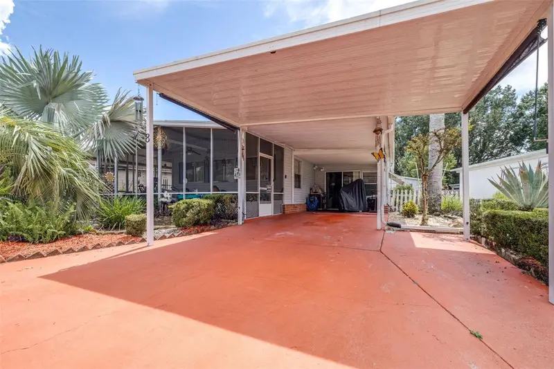 8 Woodland Cir, FL