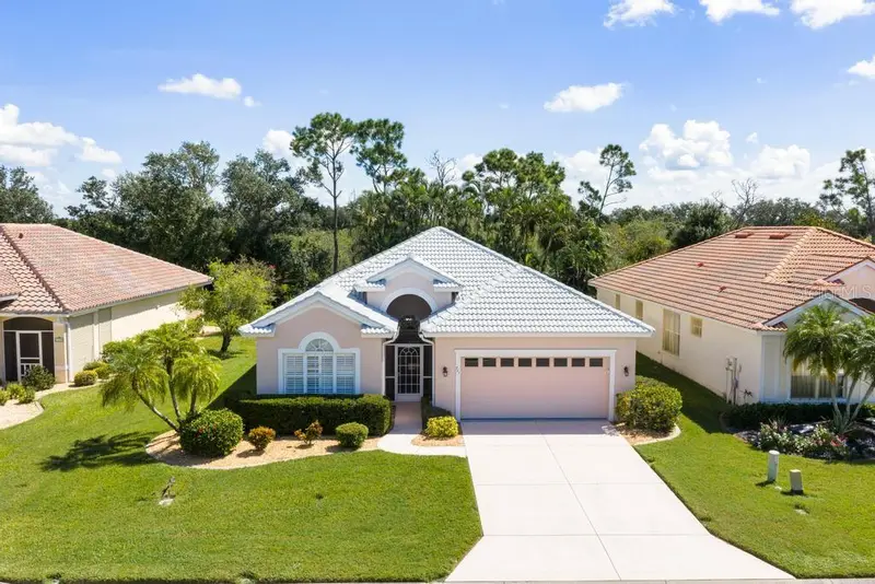 Pelican Pointe Golf & Country Club listing