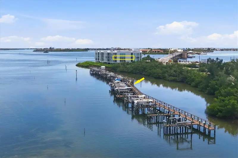 1375 Beach Rd #210 & Slip 21, FL