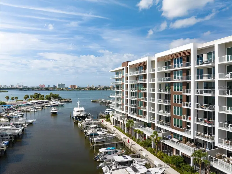 920 N Osceola Ave #201, FL