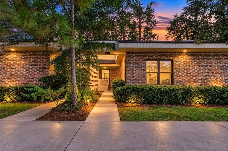 5204 Nw 34th Pl, FL
