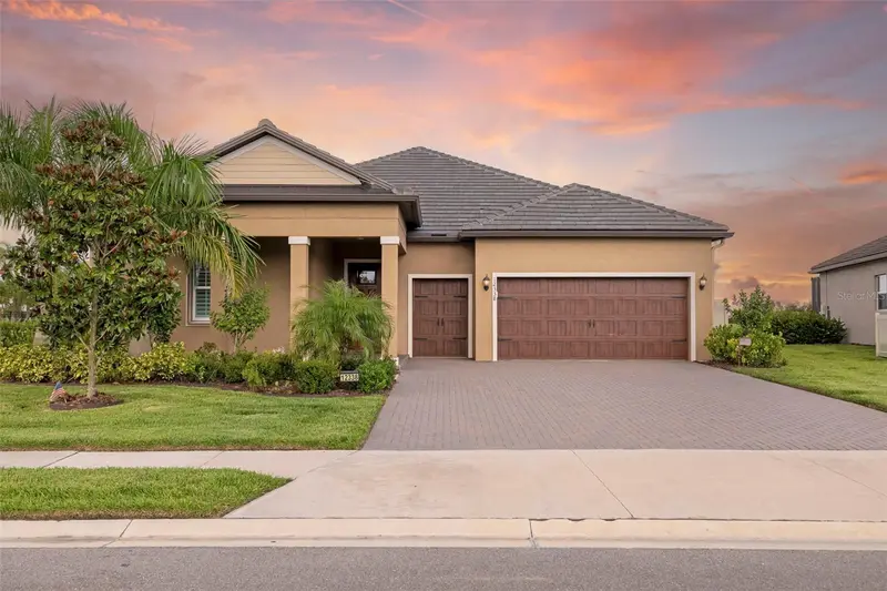 Prosperity Lakes listing