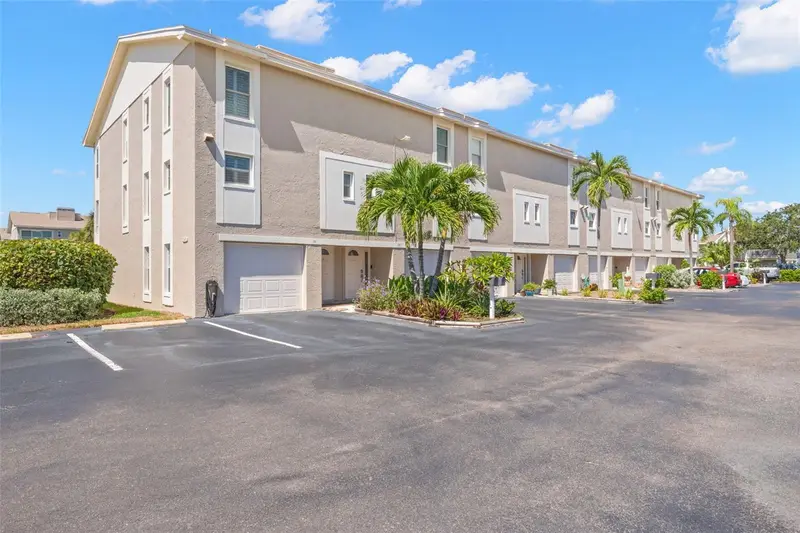 255 Capri Cir N #30, FL