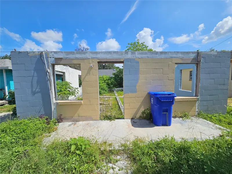 723 W 14th St, FL