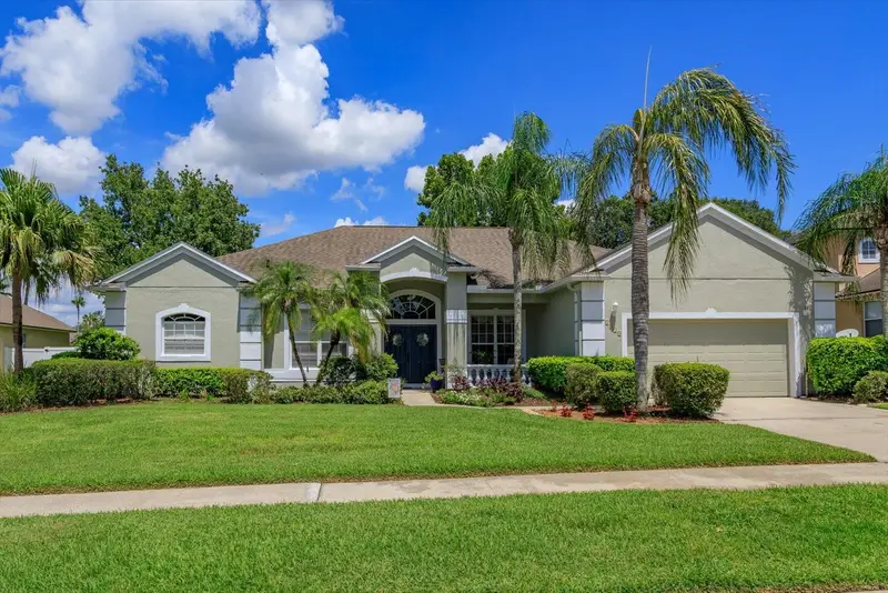 2898 Oak Bluff Way, FL