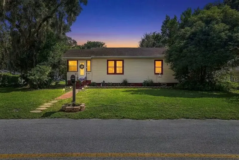 614 W Pennsylvania Ave, FL