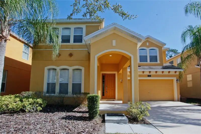 231 Las Fuentes Dr, FL
