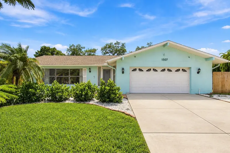 1507 Poinsettia Ave, FL