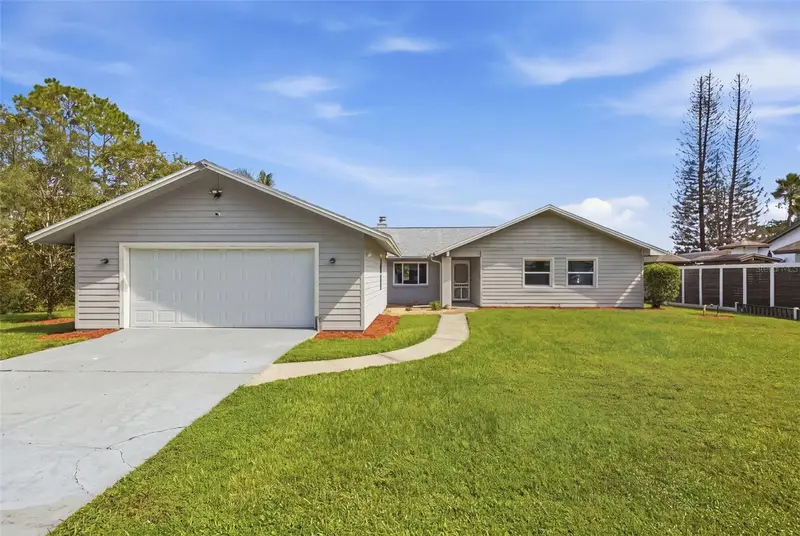 645 Deer Run Ct, FL