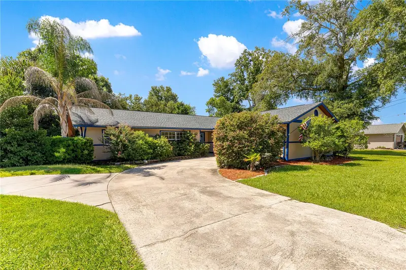 2130 Ne 10th St, FL