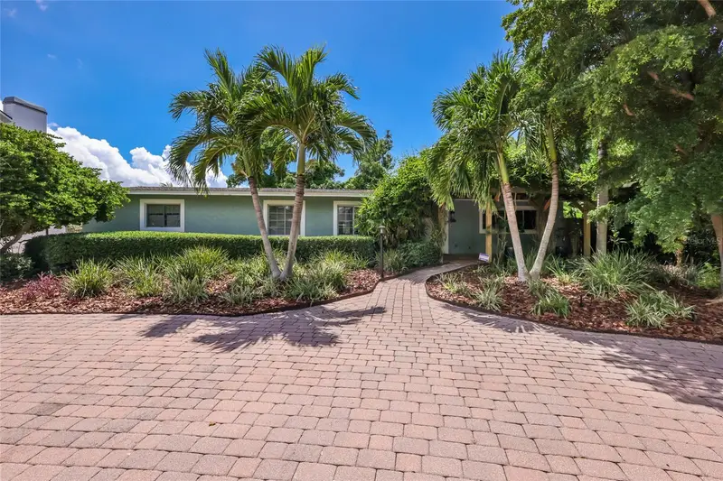 4131 Riverview Blvd, FL
