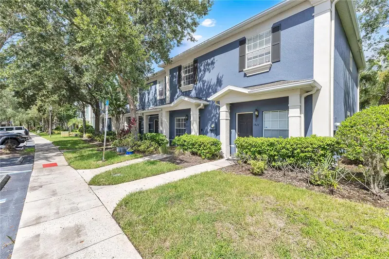 3423 Wilshire Way Rd #27, FL