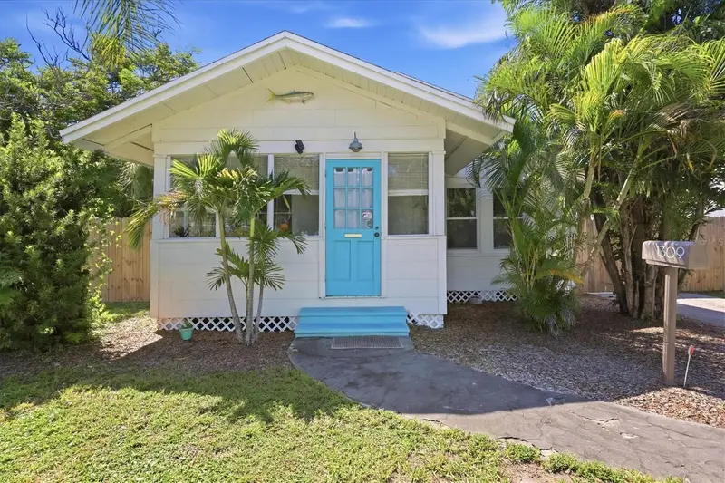 1309 13th Ave W, FL