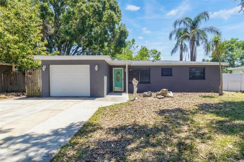 8648 78th Pl, FL