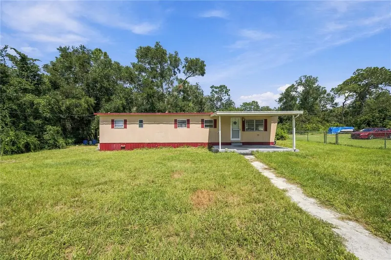 Lake Weir Heights pending