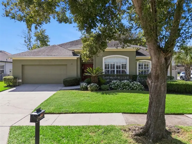 330 Lake Amberleigh Dr, FL
