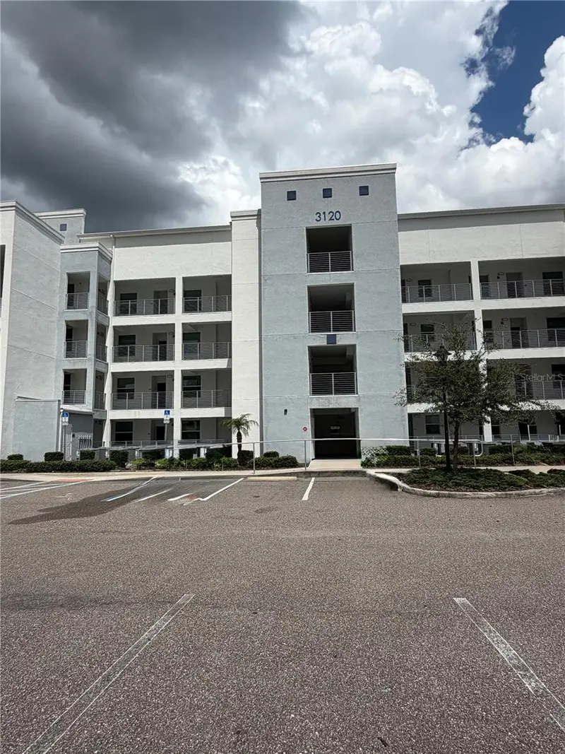 3120 Paradox Cir #307, FL