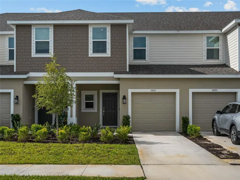 5901 Biscotti St, FL