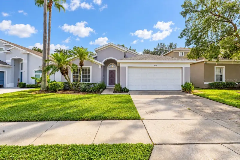 425 Castlemain Cir, FL