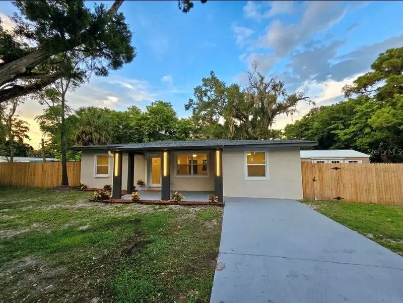 5823 Massachusetts Ave, FL