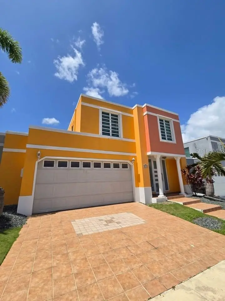 K-13 Yunes Street Palacios Del Rio I, PR