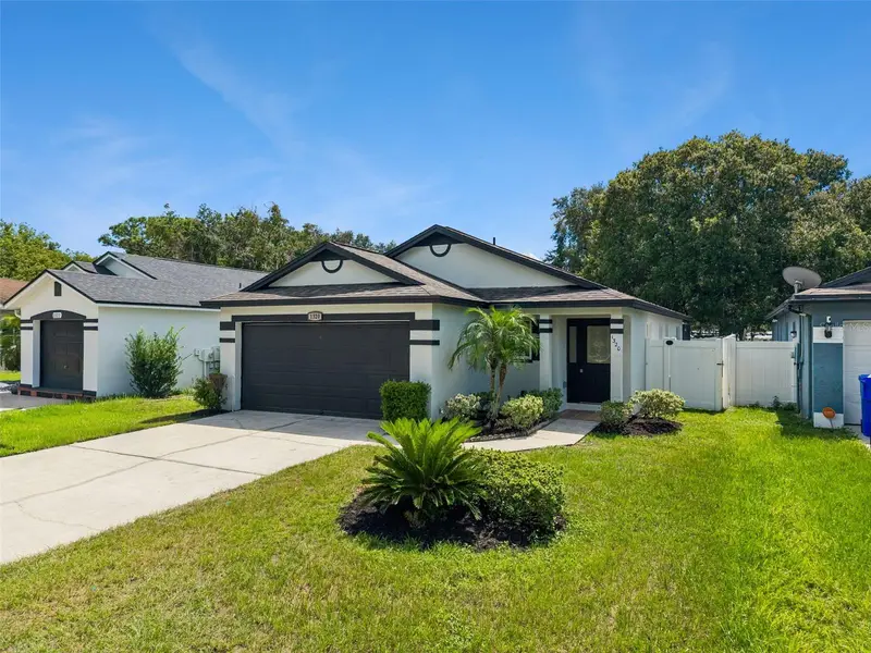 1320 Oak Grove Ct, FL