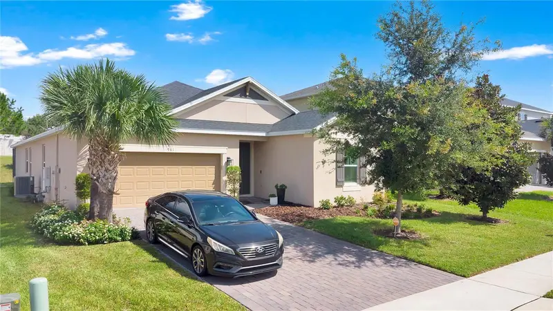 961 Lakeside Estates Dr, FL