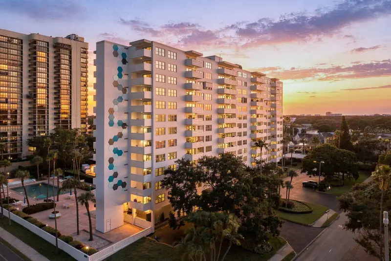 2401 Bayshore Blvd #609, FL