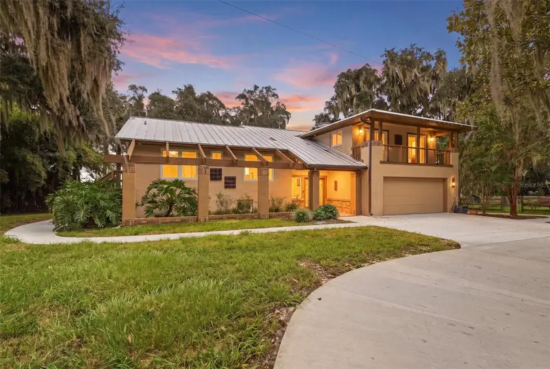 7827 Ne 310th Ave, FL
