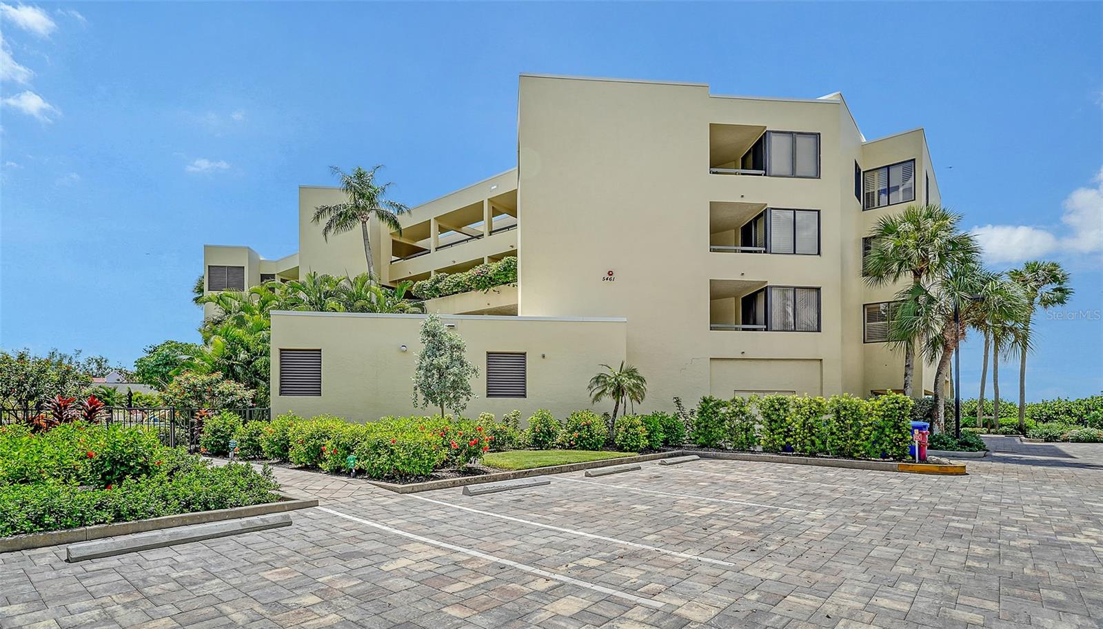 5461 Gulf Of Mexico Dr #304, FL