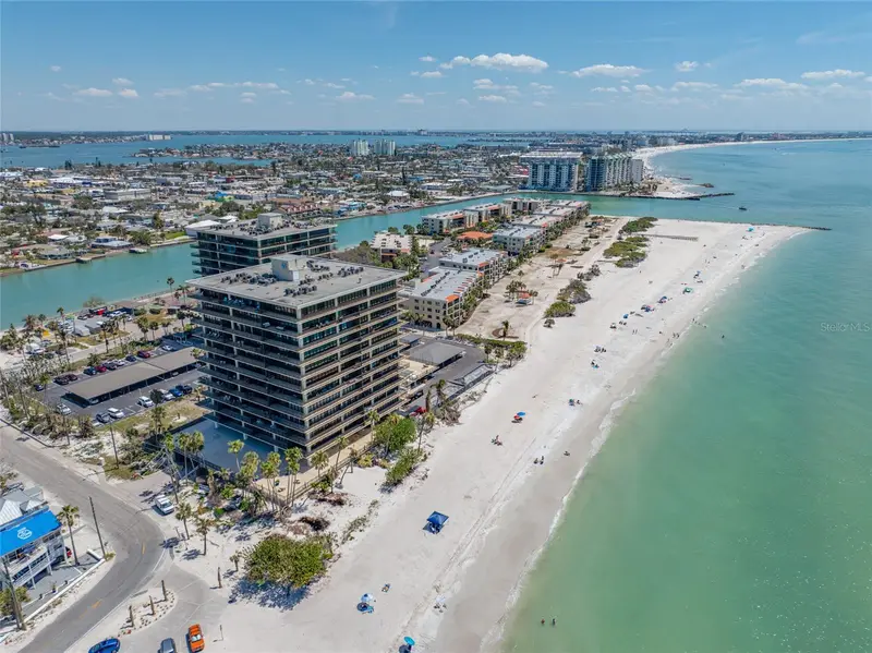 7650 Bayshore Dr #406, FL