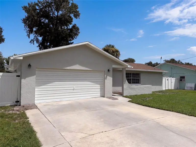 108 Camino Cir, FL