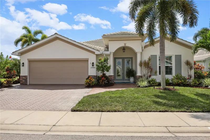 20844 Castle Pines Ct, FL
