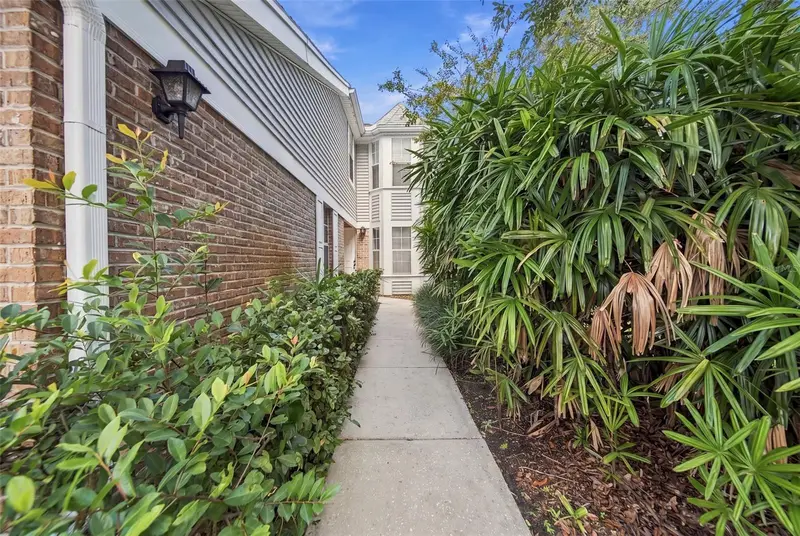 2210 Coach House Blvd #408, FL