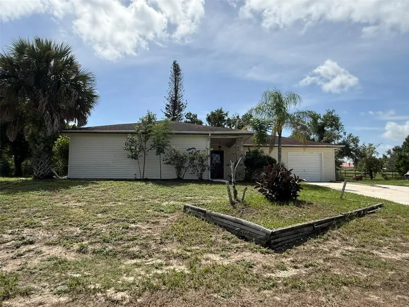 2024 Bel Ombre Cir, FL