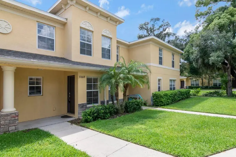 37608 Daliha Ter, FL