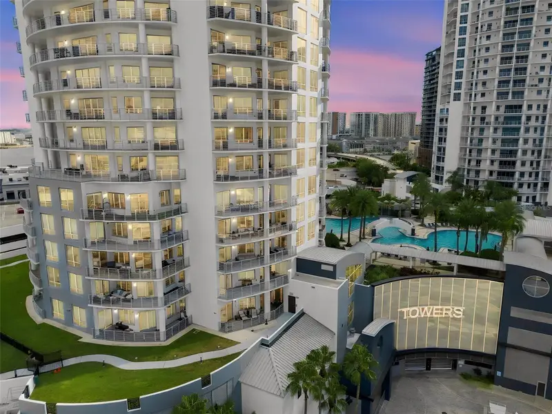 1209 E Cumberland Ave #504, FL