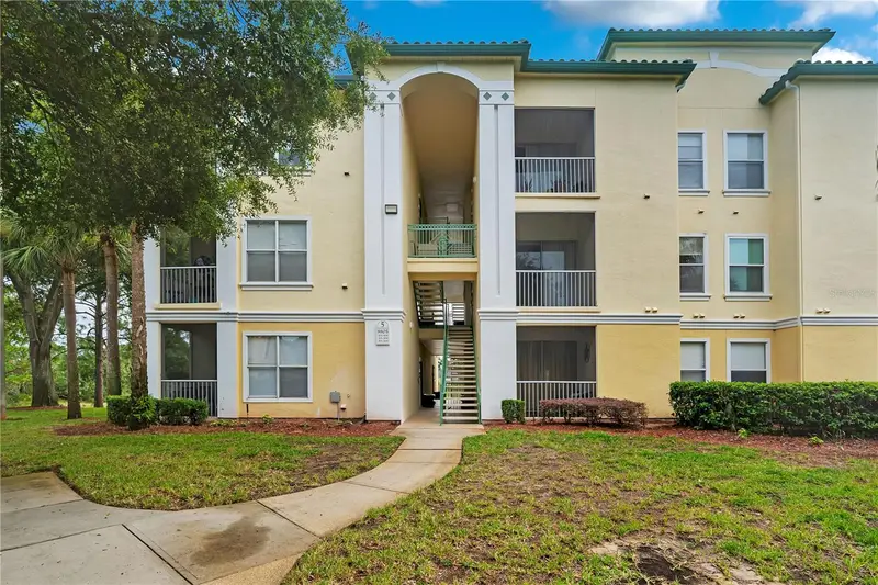 8805 Dunes Ct #5-103, FL