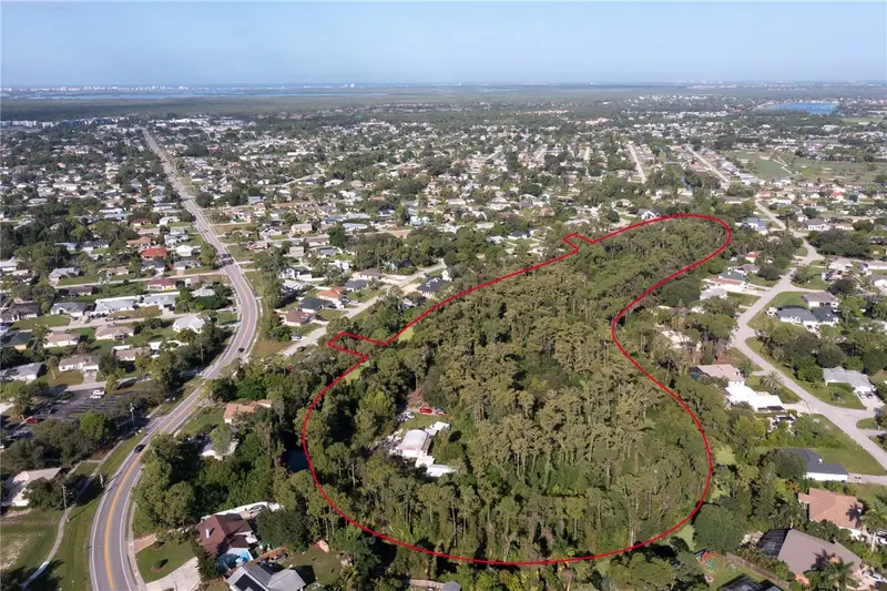 8177, 8181 & 8089 Cypress Dr S, FL