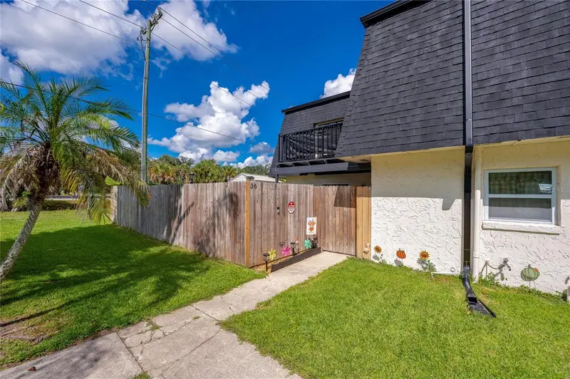 36 Springwood Sq, FL