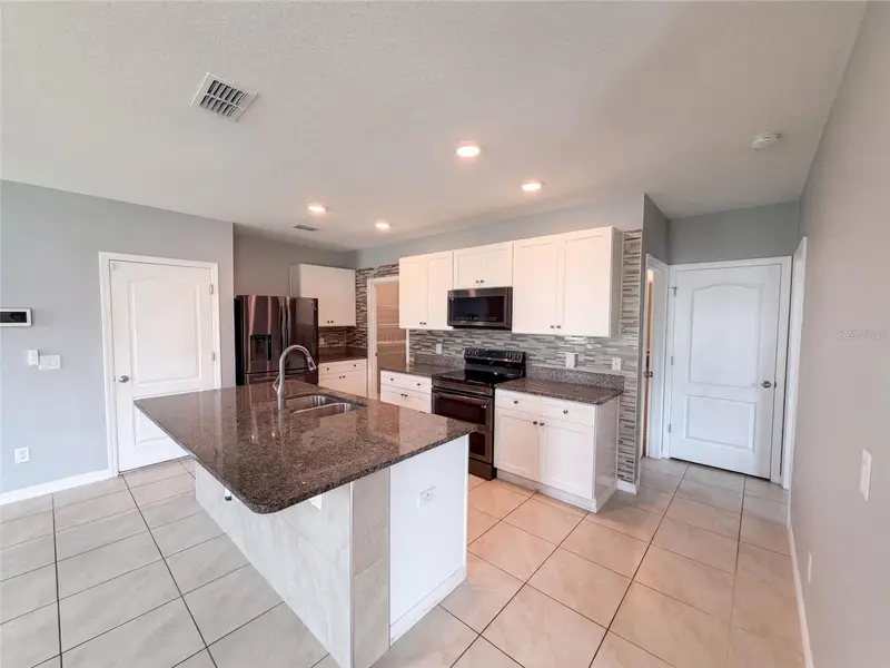 3074 Timber Hawk Cir, FL