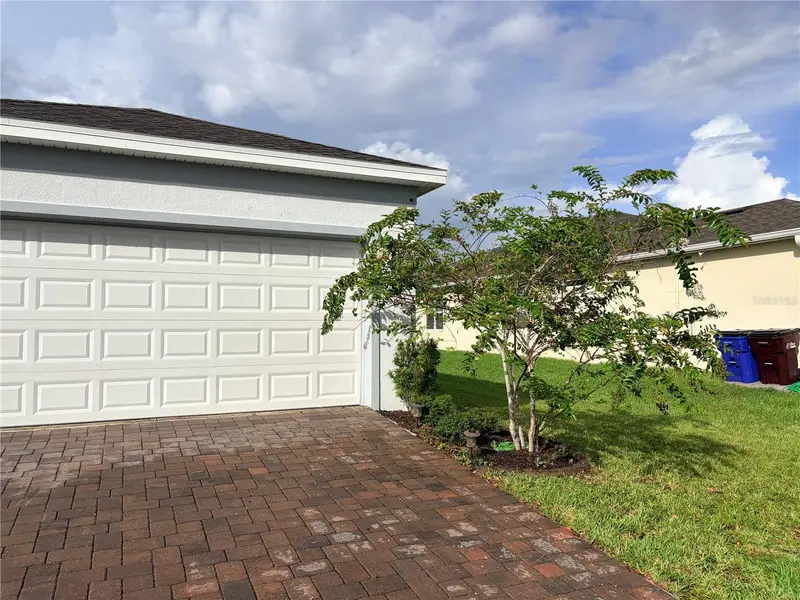 2723 Summer Retreat Ln, FL