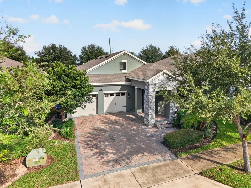 16137 Hampton Crossing Dr, FL